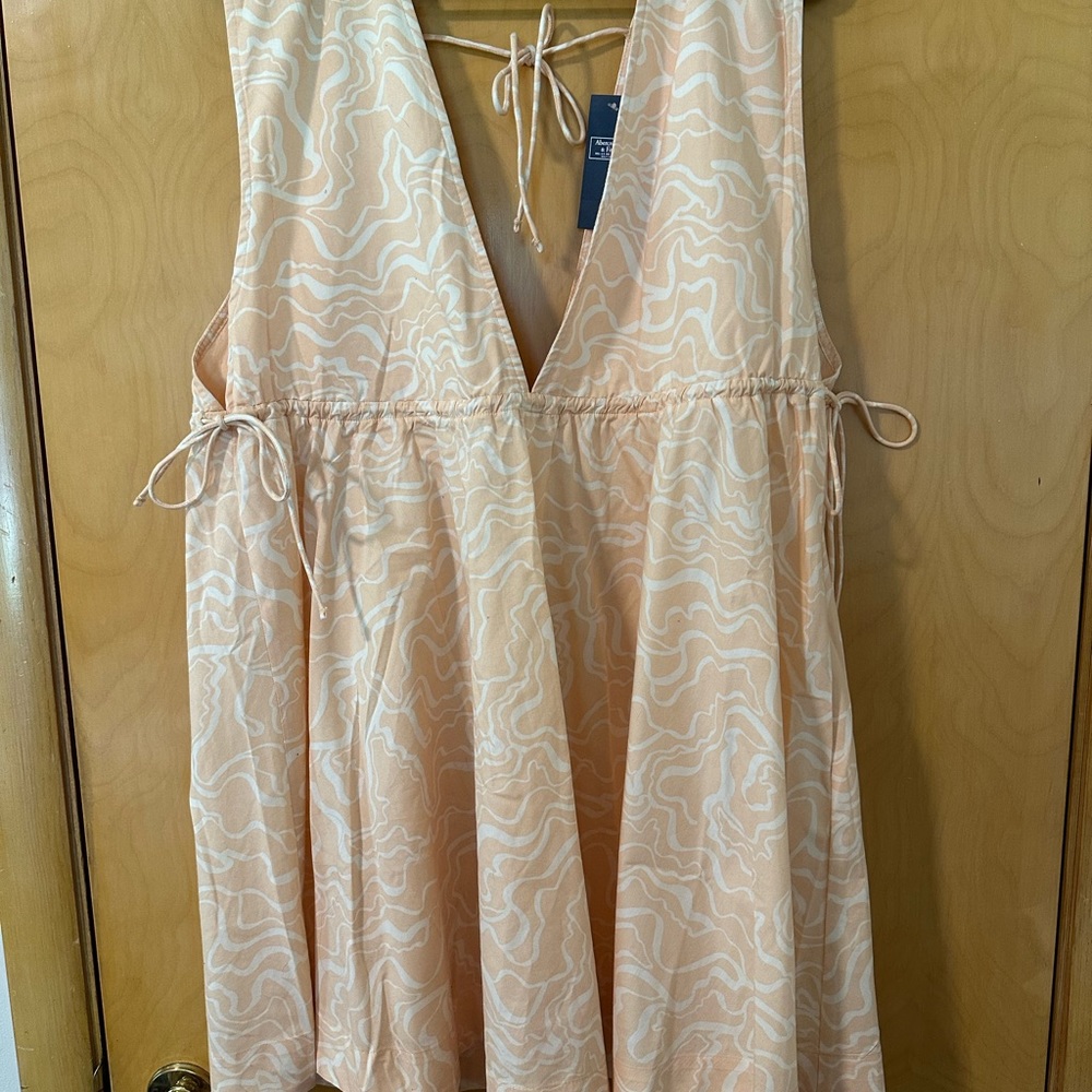 NWT Abercrombie & Fitch dress